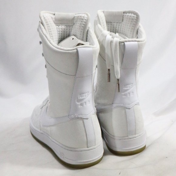 Nike Air Force 1 Wmns 2006 White High Top Sneakers Sz 11.5 US Wmns - Picture 7 of 14
